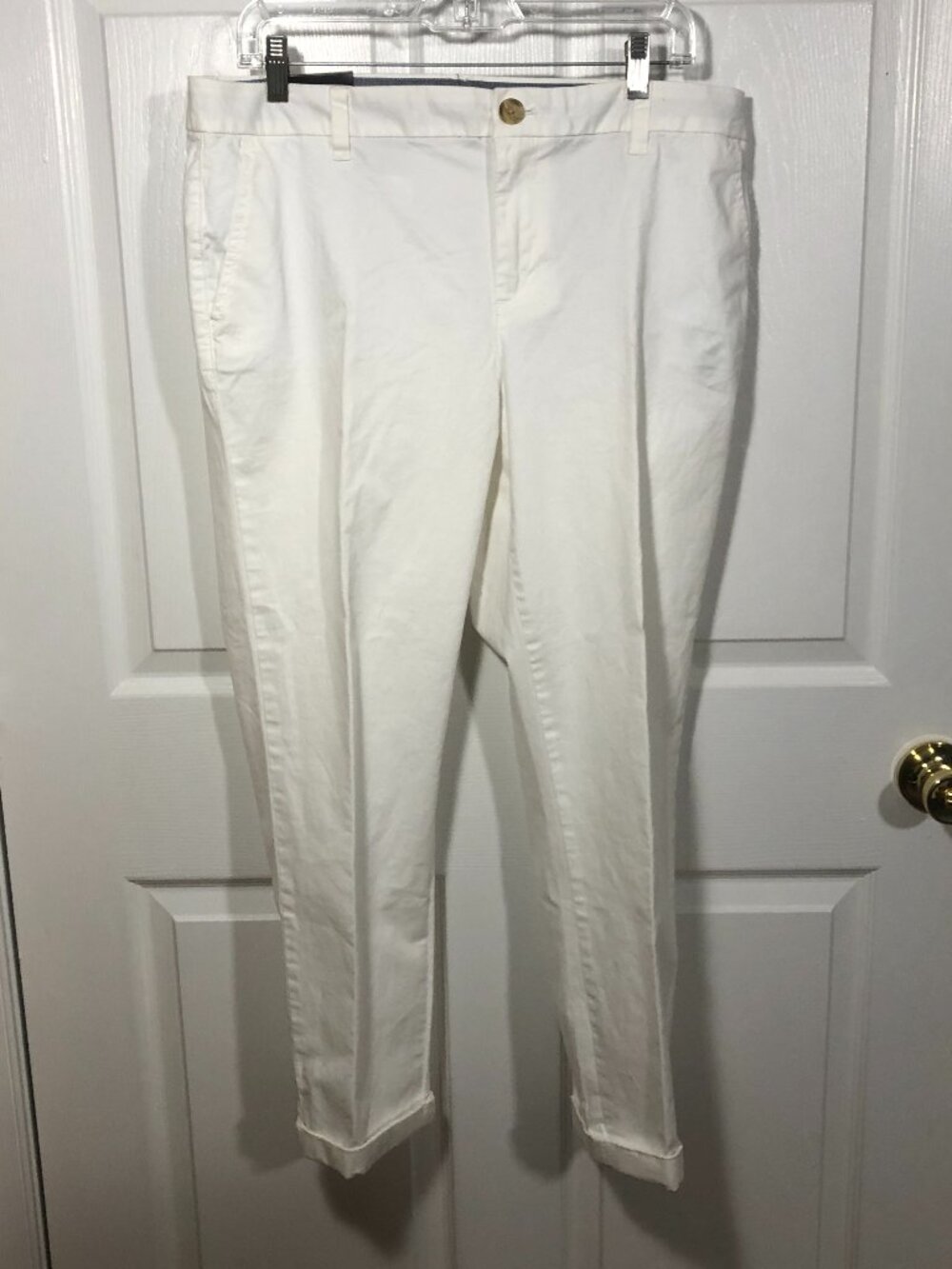 Tommy Hilfiger women white pants, flat front, cuffed, size 12 NWT